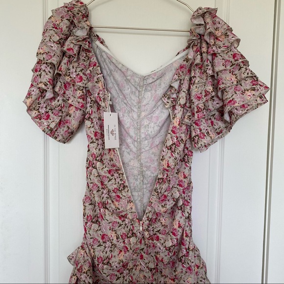 InTheStyle x Lorna Luxe ruffle off shoulder dress - Picture 8 of 12